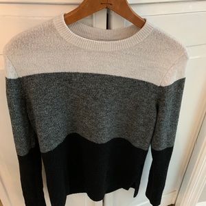 3 color block old navy sweater
